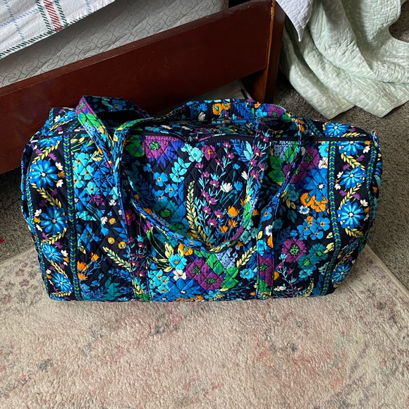 Vera Bradley Printed Cotton Extra Large Travel Duffel Bag - Picture 2 of 6